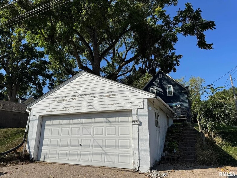 Building Photo - 2927 Fair Ave