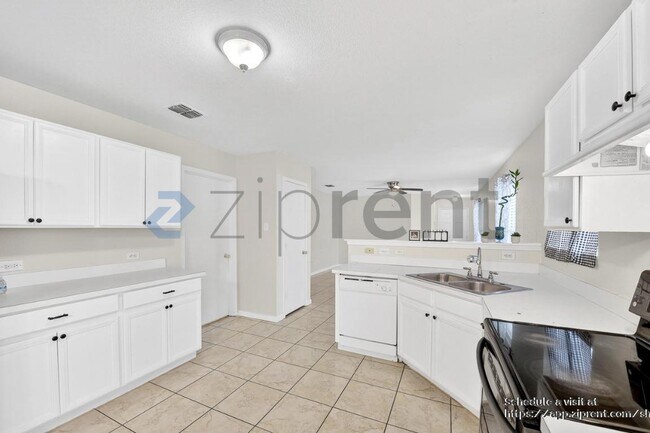 Building Photo - 6525 Meadow Way Ln