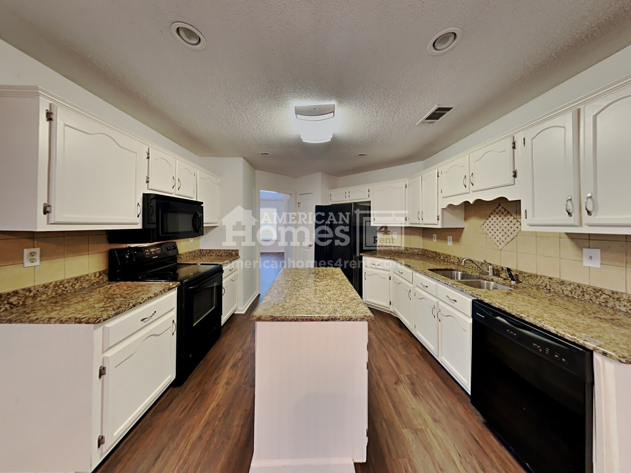 Building Photo - 245 Brookstone Cove