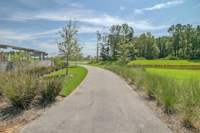 Building Photo - 110 Crimson St