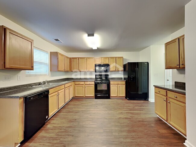 Building Photo - 3904 Edgewood Terrace Rd