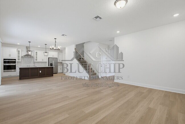 Building Photo - 1217 Pampus Dr