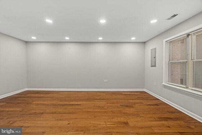 Building Photo - 1430 N Carlisle St