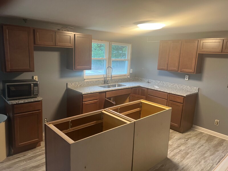 Building Photo - 115 Gates St