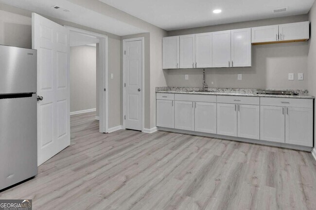 Building Photo - 2781 Jen Chris Dr