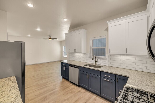 Building Photo - 3503 E 21st St