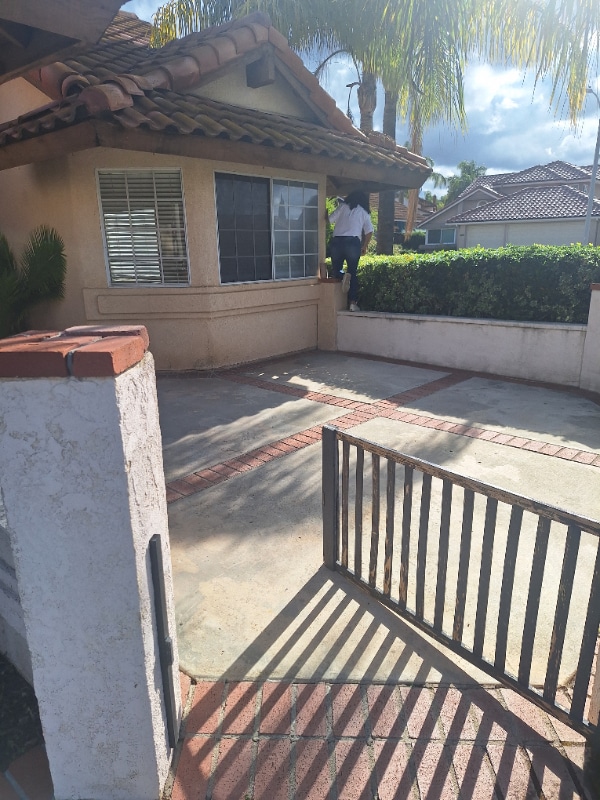 Building Photo - 39751 Amberley Cir