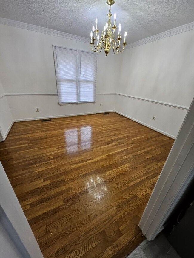 Building Photo - Prince George