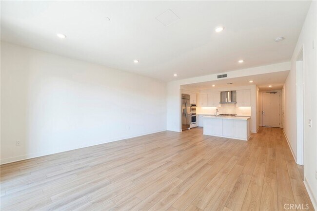 Building Photo - 3211 Rivington