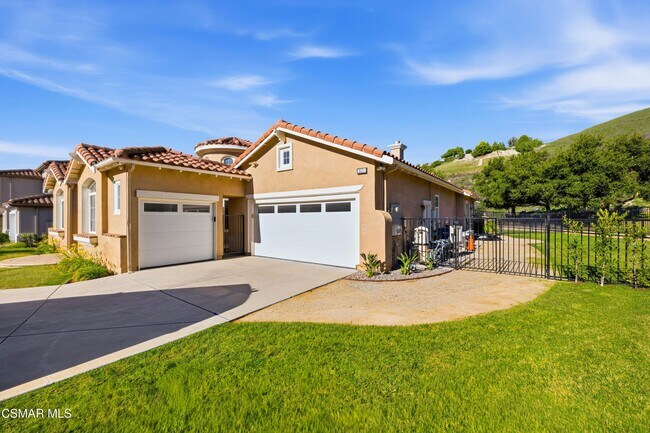 Building Photo - 2621 Springbrook Ct