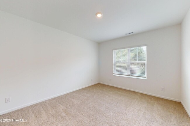 Building Photo - 154 Caulfield Rd