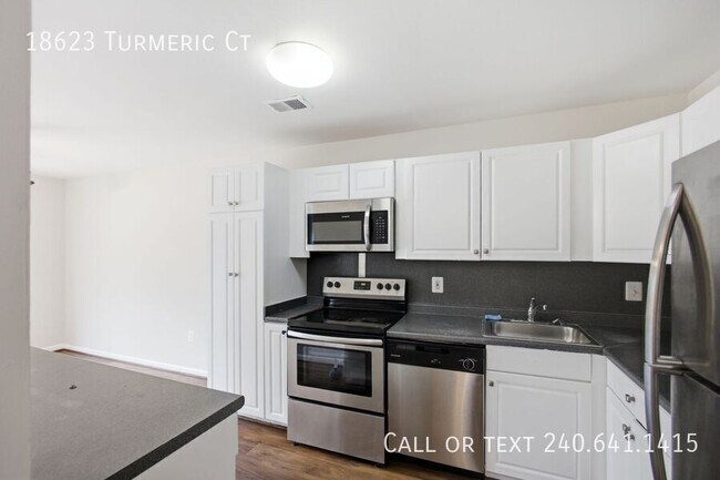 Building Photo - 18623 Turmeric Ct