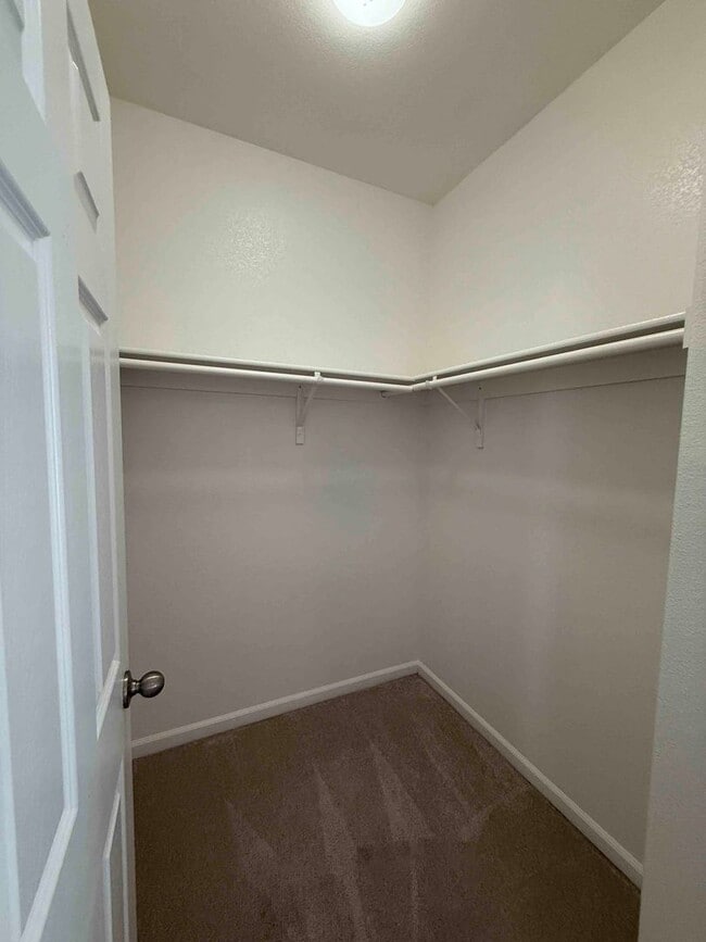 Building Photo - Great 3 Bedroom In Elk Grove