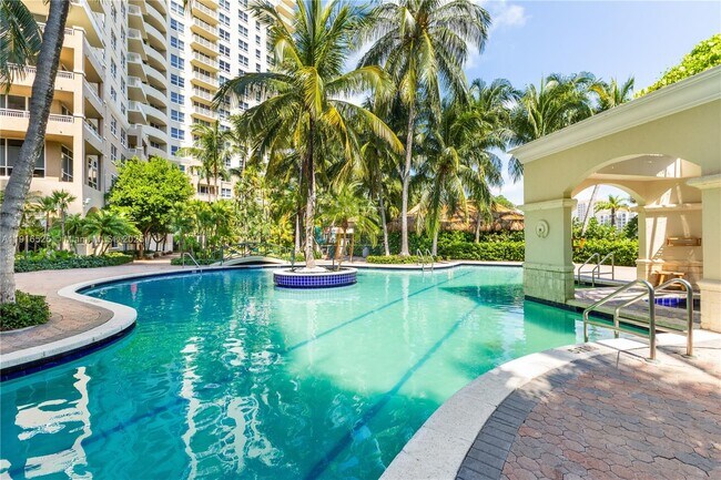 Building Photo - 19501 W Country Club Dr