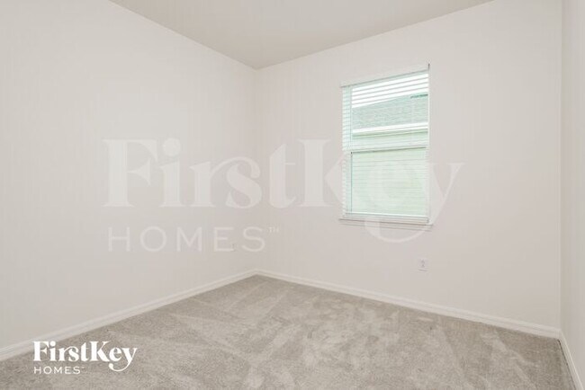 Building Photo - 1202 Ponca Rd