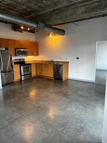 Building Photo - 1001 Belleview St