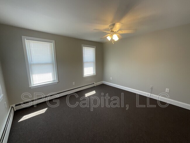 Building Photo - 230 N Pitt St