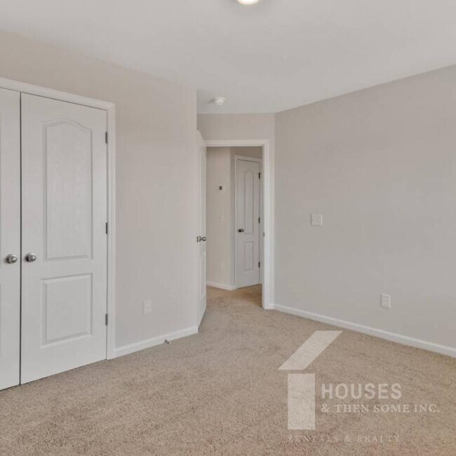 Building Photo - 4057 Reinfield Dr