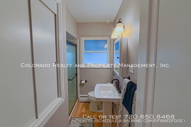 Building Photo - $500 OFF FIRST MONTH'S RENT!