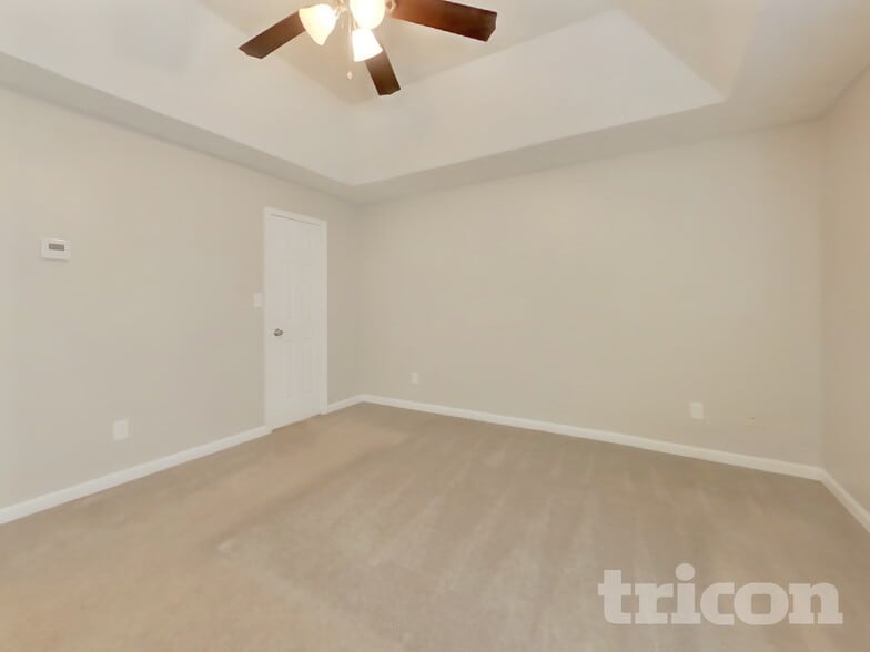 Building Photo - 432 Pine Valley Dr