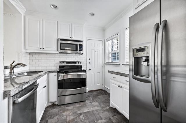 Building Photo - 4538 Roland Ave