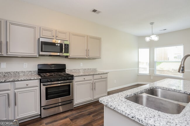 Building Photo - 1565 Tigris Ct