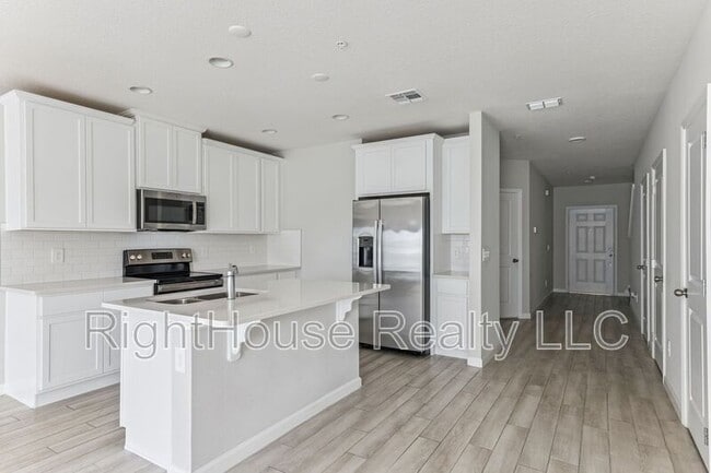 Building Photo - 141 Cape Honeysuckle Pl