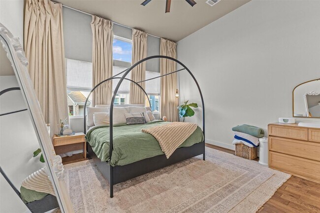 Building Photo - 317 Bridgeford Dr