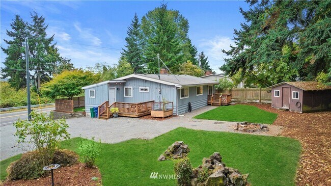 Building Photo - 10887 6th Ave S