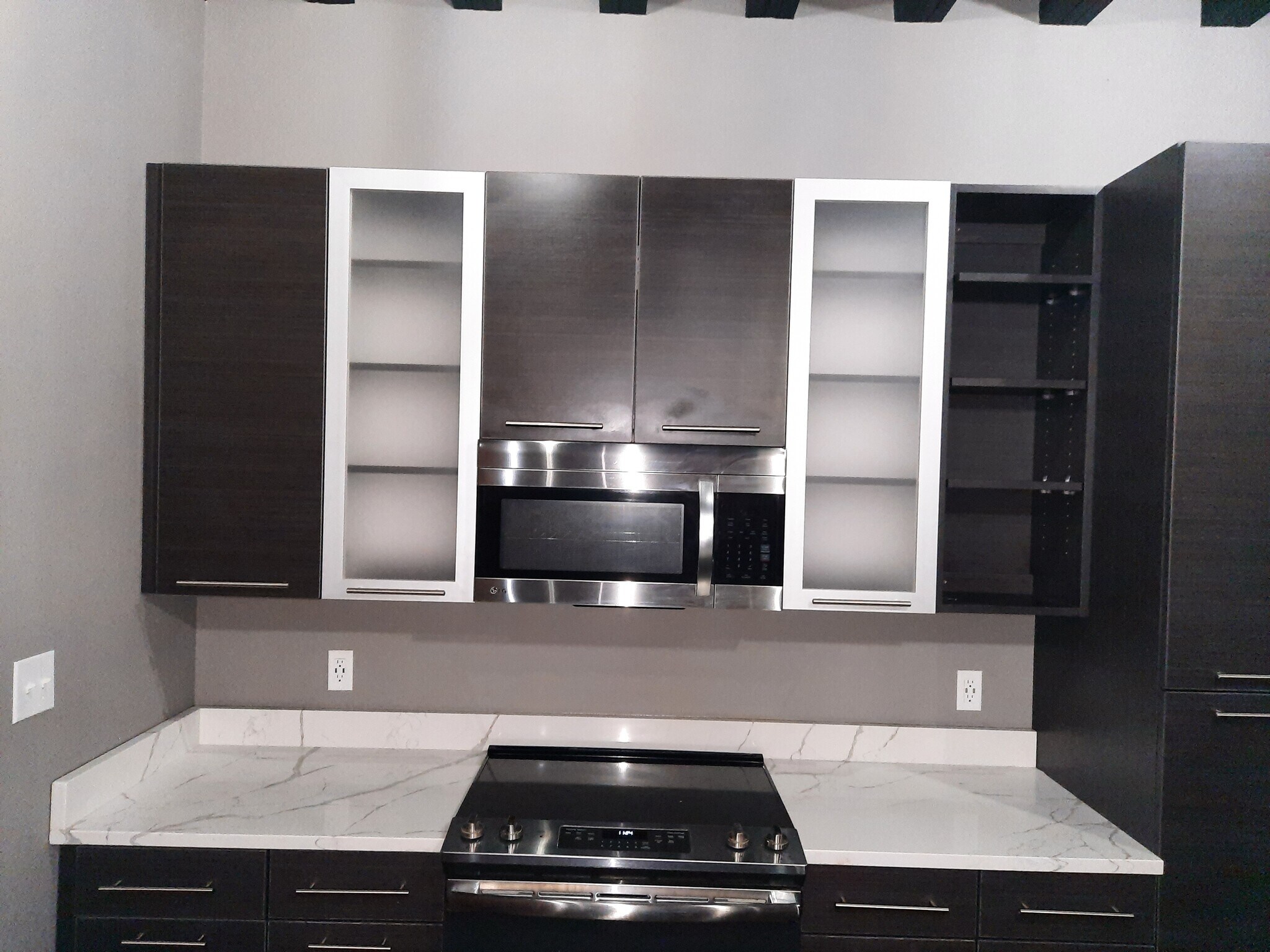 Building Photo - 901 9th St