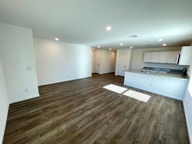 Building Photo - Brand new 3 Bedroom, 2 Bathroom Home in Ne...