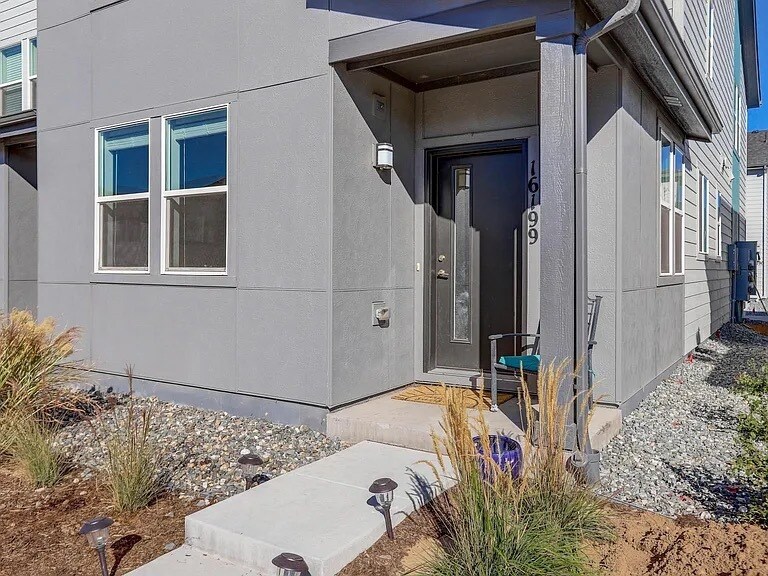 Building Photo - 16199 E Elk Dr