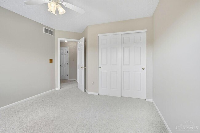 Building Photo - 6671 Foxfield Dr