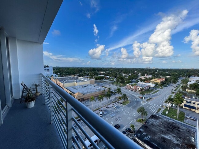 One of 3 balconies - 1720 Harrison St