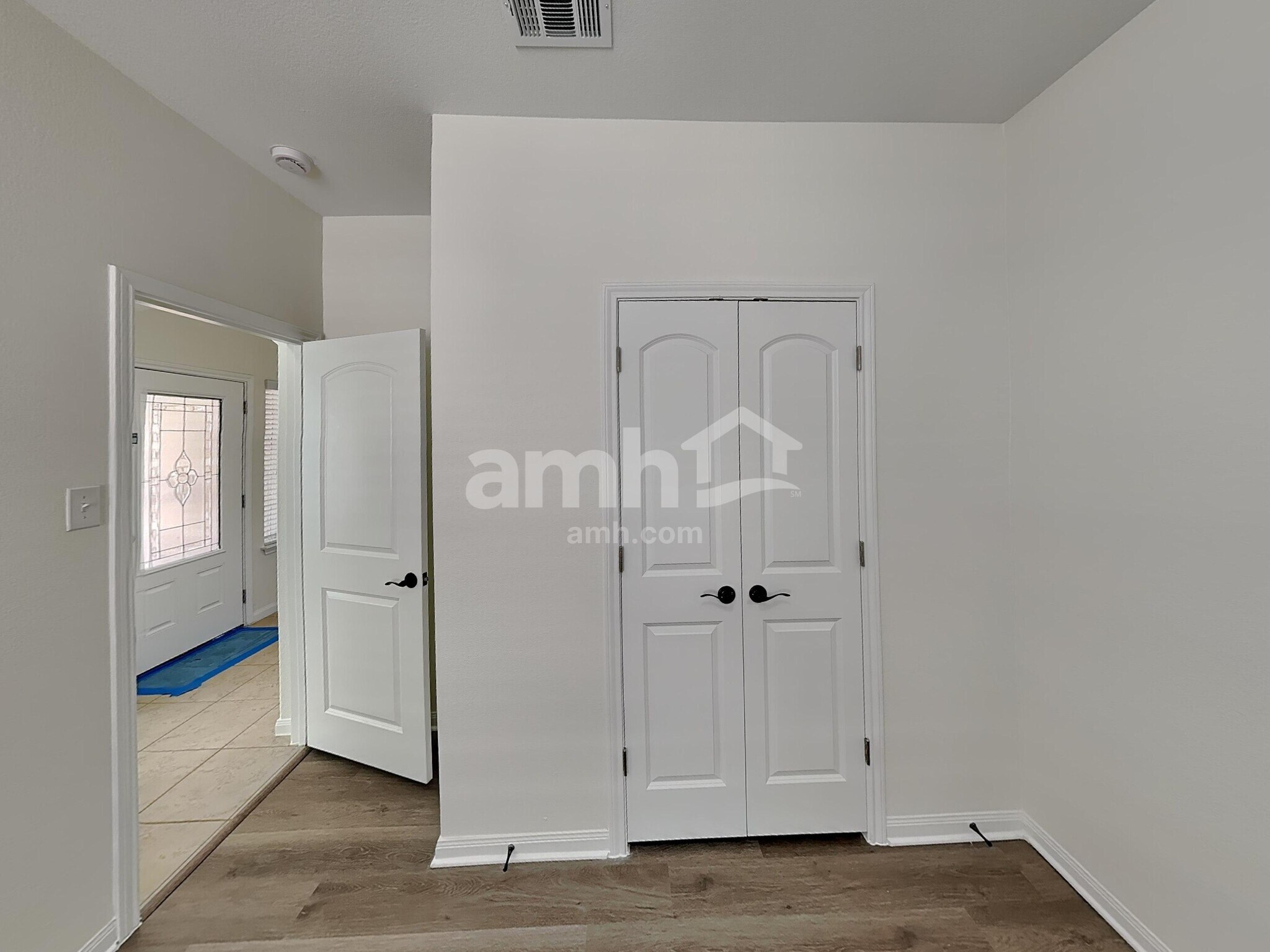 Building Photo - 6292 Begonia