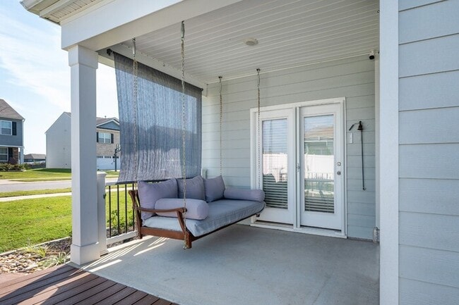 Building Photo - 700 Pintail Pointe