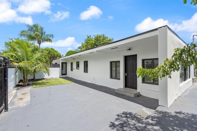 Building Photo - 94 NW 48th St