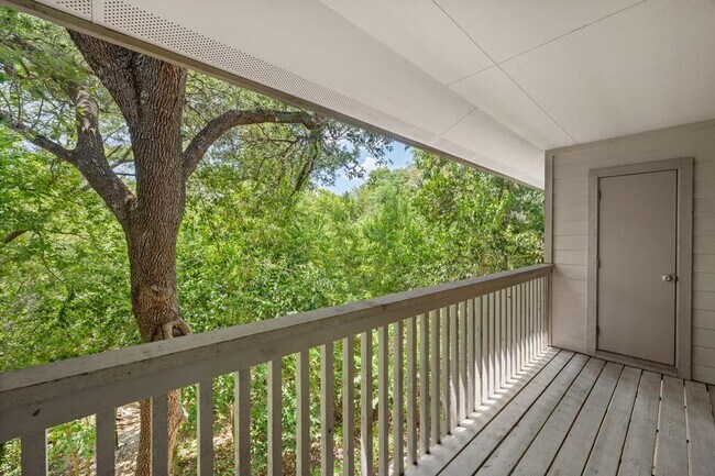 Building Photo - 3839 Dry Creek Dr