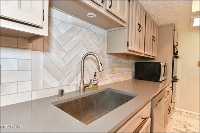 Building Photo - 3606 Colville Dr