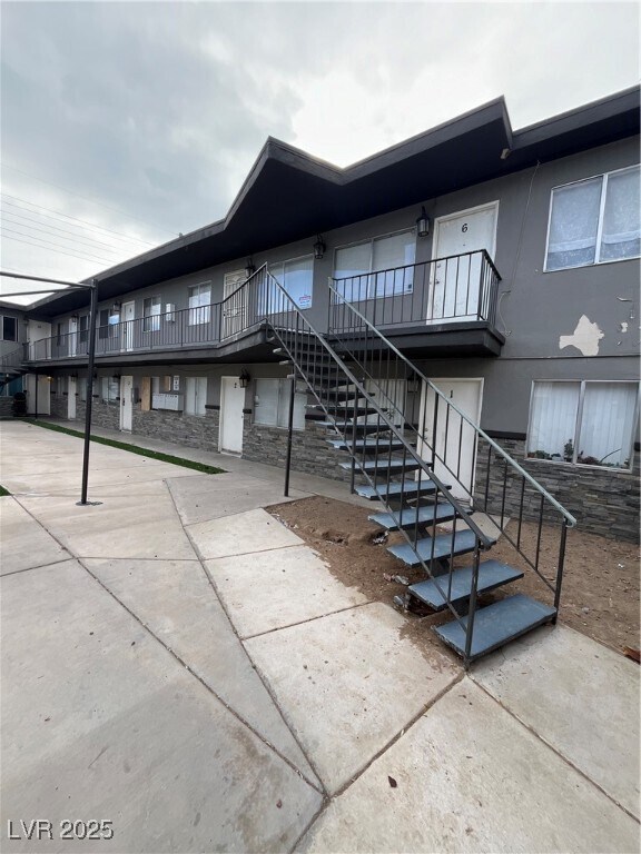 Building Photo - 2636 Lynnwood St