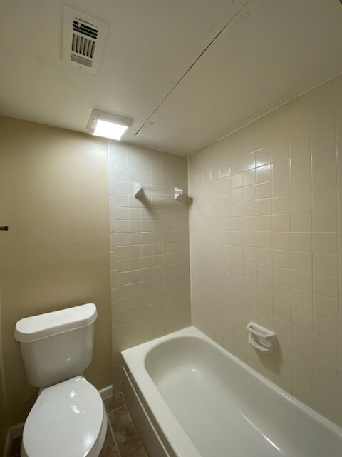 Building Photo - 2 story 1 bed 1.5 bath towhome