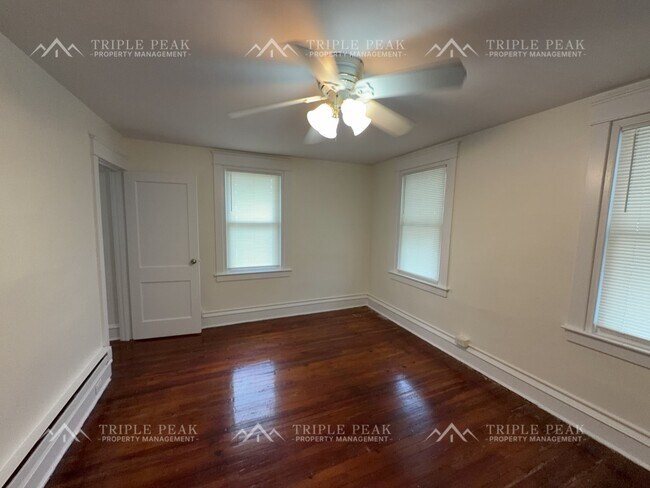Building Photo - 221 Lafayette Ave