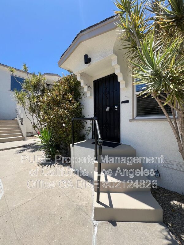 Building Photo - 629 W 23rd St