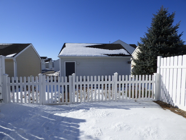 Building Photo - Village at Shannon Green Home