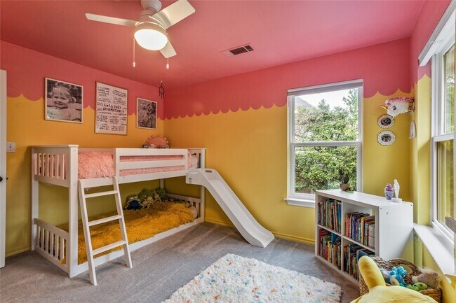 Building Photo - 5325 Cambridge Ct