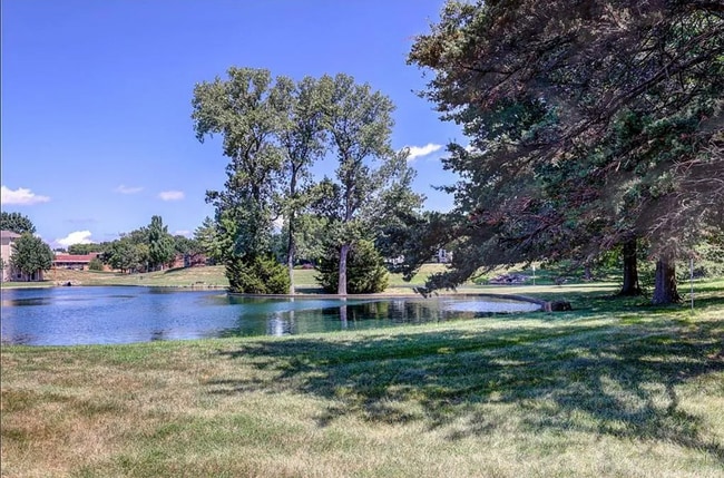 Building Photo - 15922 W 91st Terrace