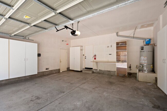 Building Photo - Gorgeous 3 Bedroom Chula Vista Home!