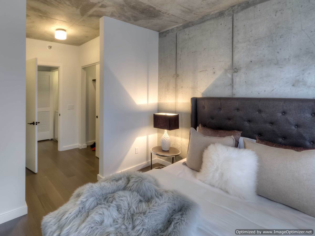 Building Photo - 1200 N Larrabee St