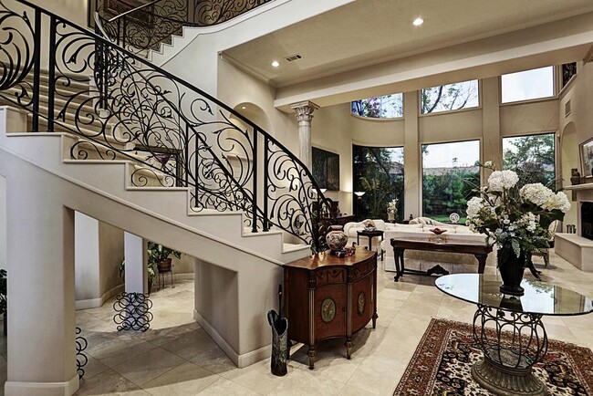 Building Photo - 11101 S Country Squire