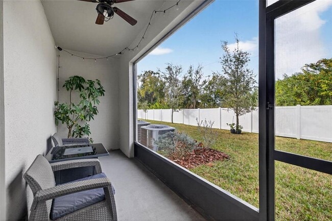 Building Photo - 10432 Shady Preserve Dr